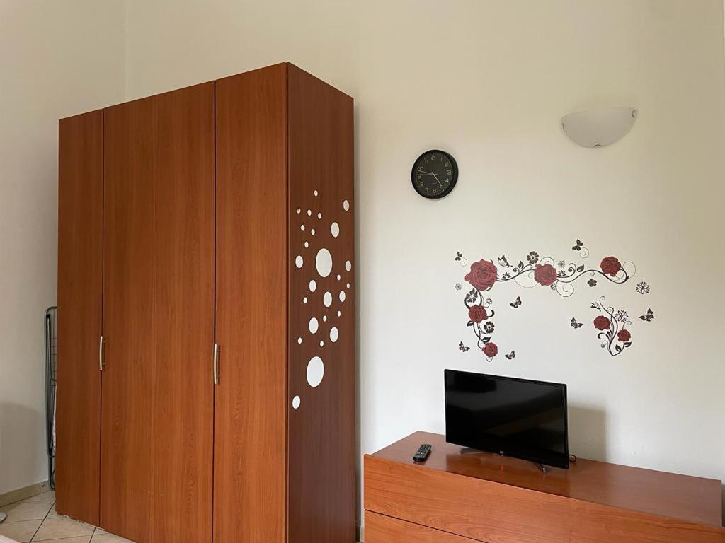 Minimal Loft In Centro A Piacenza Leilighet Eksteriør bilde